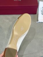 Балетки Ferragamo 10514 — элементы дизайна