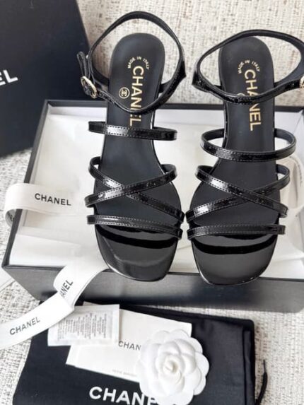 Босоножки Chanel Cruise CC Logo Leather 10609
