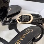 Босоножки Chanel Cruise CC Logo Leather 10609 — элементы дизайна