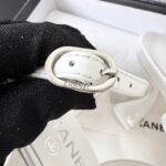 Босоножки Chanel Cruise CC Logo Leather 10610 — детали модели