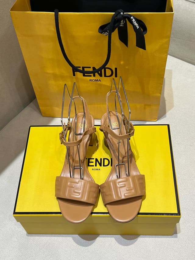 Босоножки Fendi 10606 Босоножки Fendi 10606