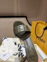 Босоножки Fendi Каблук 6см 10605 — детали модели
