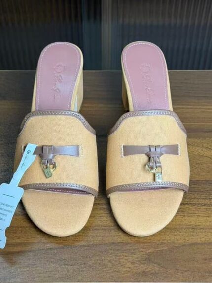 Босоножки Loro Piana 10583