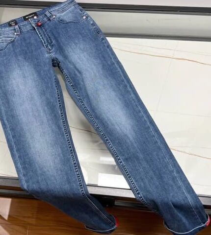 Джинсы Kiton 10158