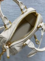 Сумка Dior Groove 16 13359 — элементы дизайна
