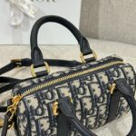 Сумка Dior Groove 16 13459 — элементы дизайна