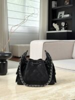 Сумка Chanel Hobo 13600 — детали
