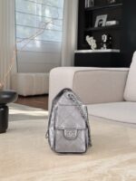 Сумка Chanel Hobo 13599 — вид с другой стороны