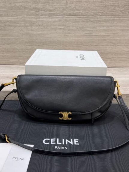 Сумка Celine Soft Triomphe Halfmoon 14447