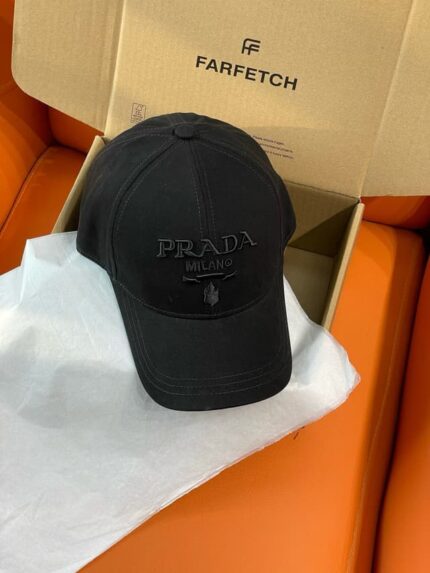 Кепки Prada 16106