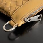 Клатч Bottega Veneta 12042 — детали модели