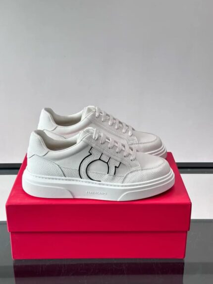 Кроссовки Ferragamo 10900