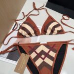 Купальник Burberry 10334 — вид с другой стороны