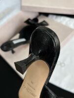 Мюли Jimmy Choo 11664 — элементы дизайна