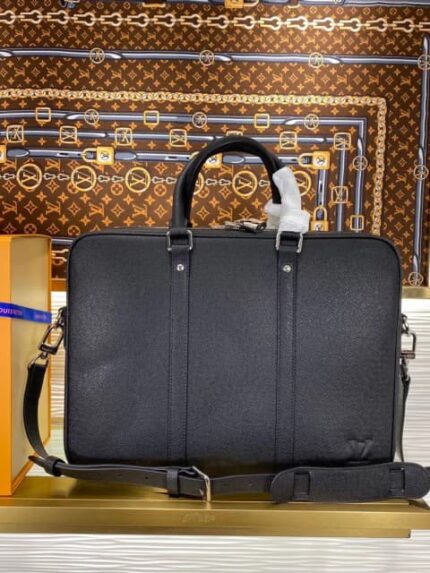 Портфель Louis Vuitton 13050