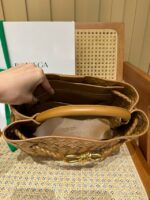 Сумка Bottega Veneta Andiamo 13391 — элементы дизайна