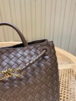 Сумка Bottega Veneta Andiamo 13396 — детали