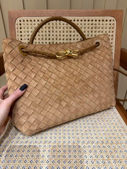 Сумка Bottega Veneta Andiamo 13398
