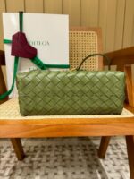 Сумка Bottega Veneta Andiamo 13423 — элементы дизайна