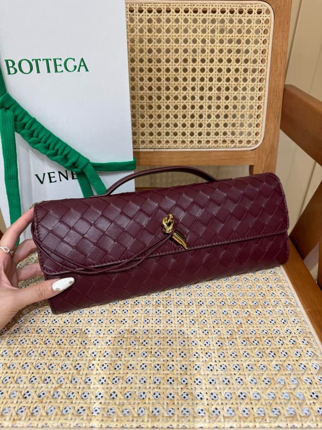 Сумка Bottega Veneta Andiamo Clutch 12065 Сумка Bottega Veneta Andiamo Clutch 12065