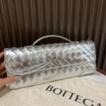 Сумка Bottega Veneta Andiamo Clutch 12073