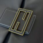 Сумка Fendi Mamma Baguette 13501 — детали модели