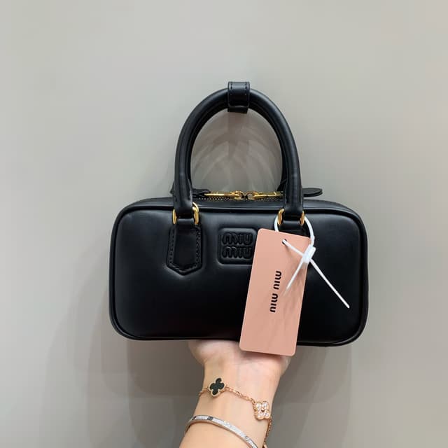 Сумка Miu Miu Arcadie 12213 Сумка Miu Miu Arcadie 12213
