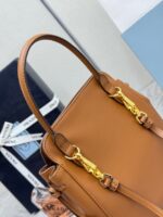 Сумка Prada Carry 13509 — элементы дизайна